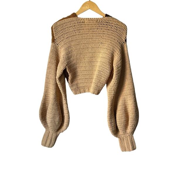 Elexiay Amelia Hand Crochet Cropped Knit Sweater Size Small - Picture 2 of 3